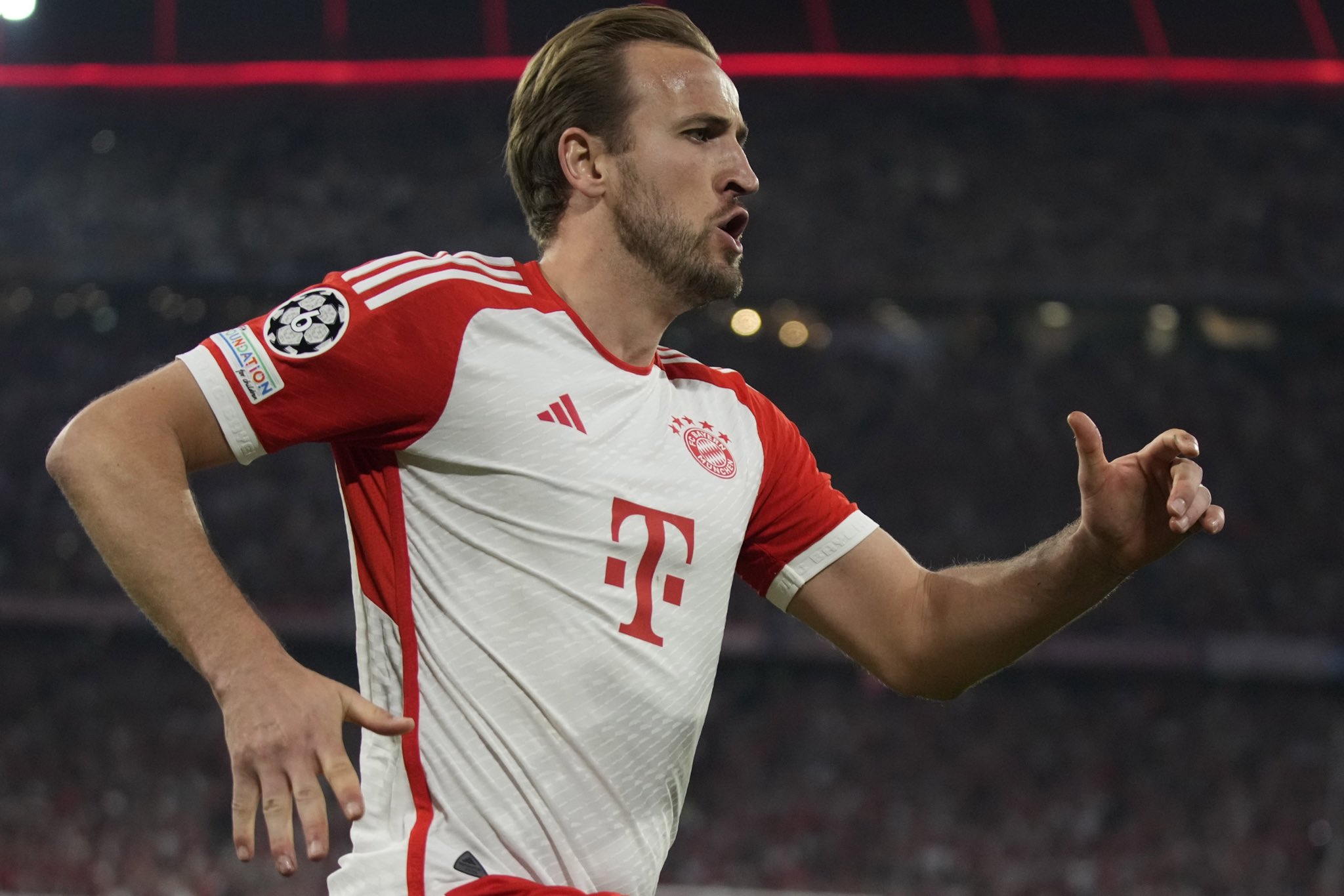 凯恩新星重返赛场表现突出，勇士前途光明！