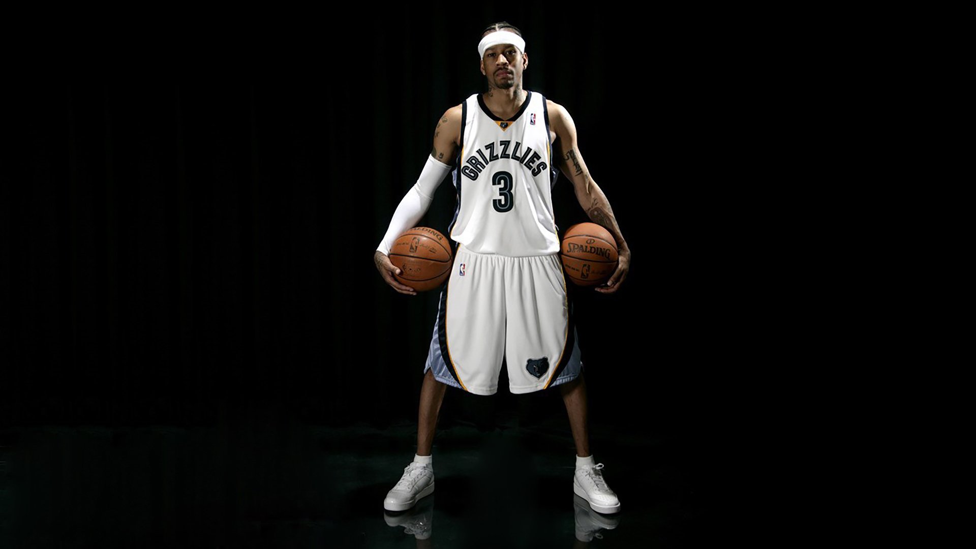 险胜首场状态出色，湖人观众沸腾！，东契奇重返赛场引发球迷热议