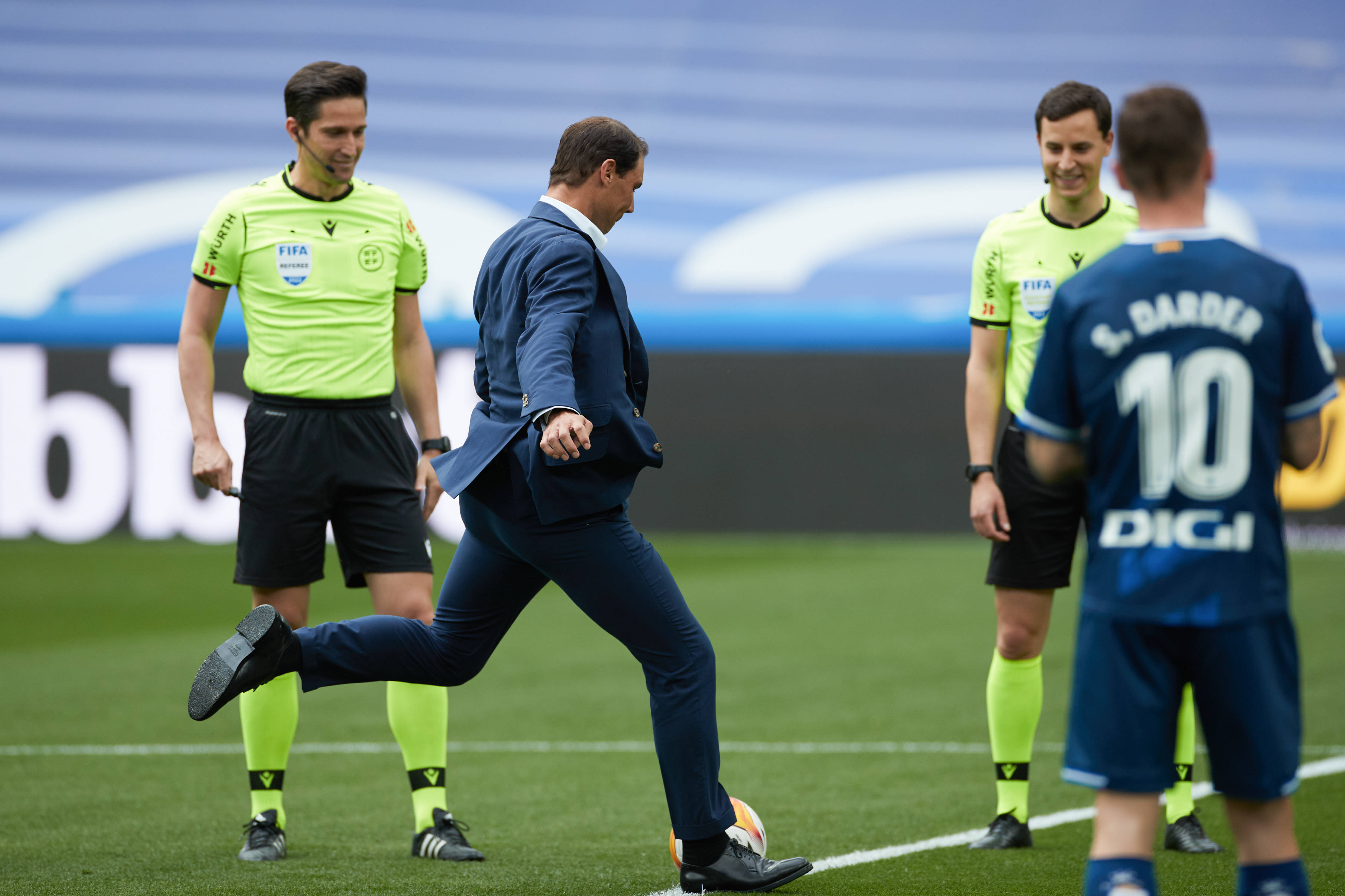 包含Ning焦点对战，纳达尔与70激战皇家马德里分钟，表现优异胜负难料！赢得满堂喝彩的词条